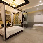 Moc Lan Hotel