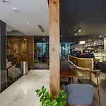 Aurora Serviced Apartments (Adults Only)