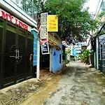 Gowhere Airport Homestay
