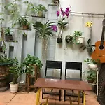 Drop By Saigon Guesthouse