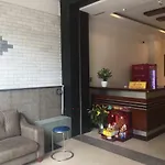 Khach San Truong Son