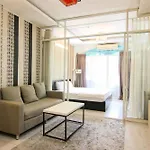 Smiley Apartment 1