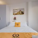 Happyhomes 102 Luxury Bui Vien Apartment