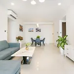 Saigon Royal Arrivals-10 Stars Service Apartment-Luxurious Place-Best Place