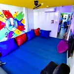 Nhà Trọ The Hideout Sài Gòn