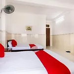 OYO 372 Khách Sạn Vy Hà