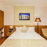 Sun Hotel Ben Thanh Market