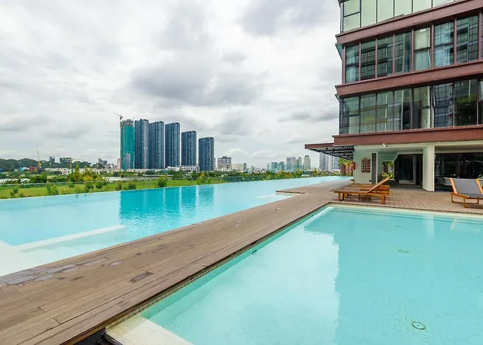 Metropole Royal Suites