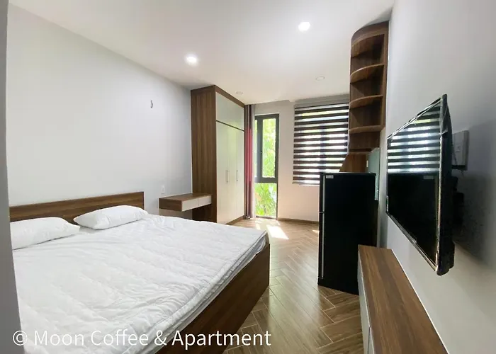 Moon Apartment