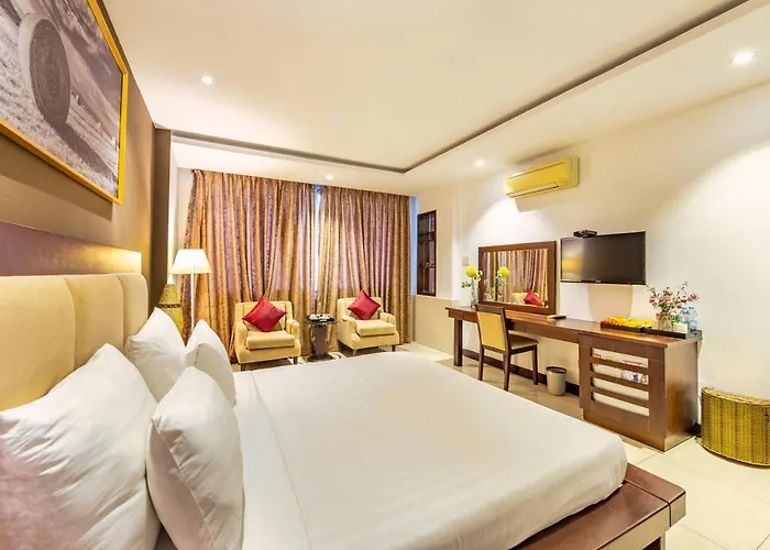 The Noble Swan Central Dong Du Hotel