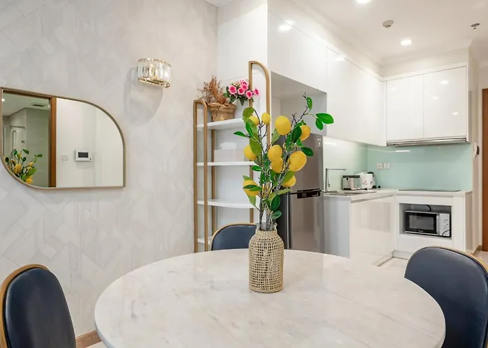 Landmark Luxury Residence - Luna Apartment