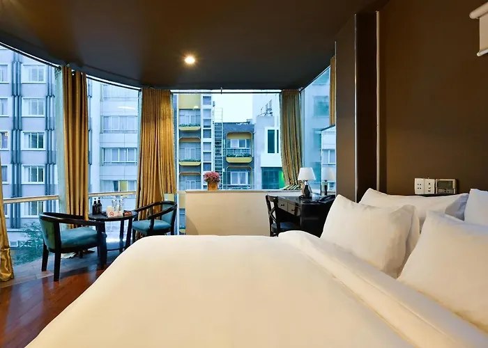 The Noble Swan Hotel New World