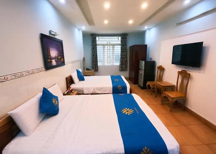 Cozy Hotel Hcm