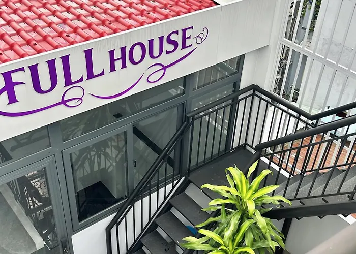 Khanh Nguyen Luxury, Fully Furnished Studio Apartment With Street View