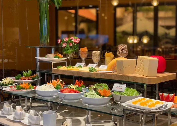 Asian Ruby Hotel & Spa - 122F Bui Thi Xuan Street