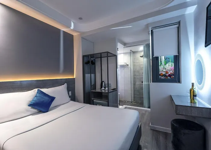 Ruby Saigon Hotel - Le Thanh Ton