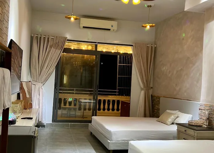 Vintage Studio In Heart D1 With Large Balcony - City View, Near Buivien Street