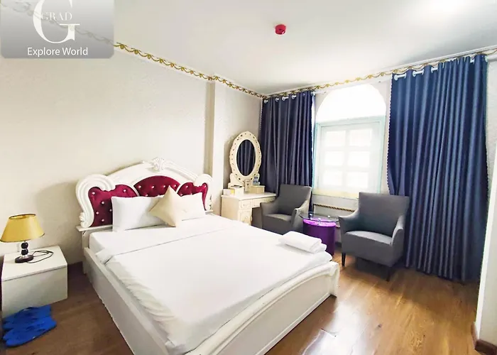 Grad Crowne Hotel Bui Vien