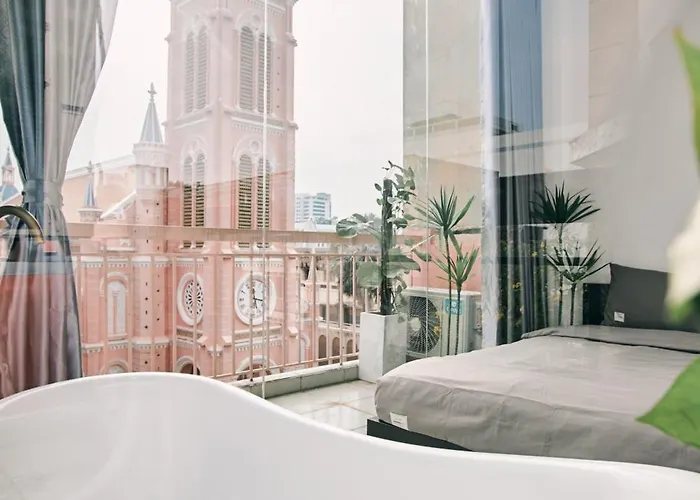 Mg Pink Church