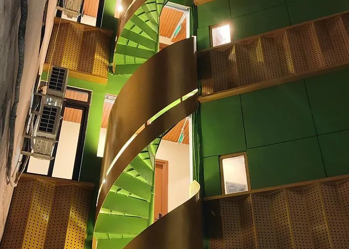 Ara Gem Hotel
