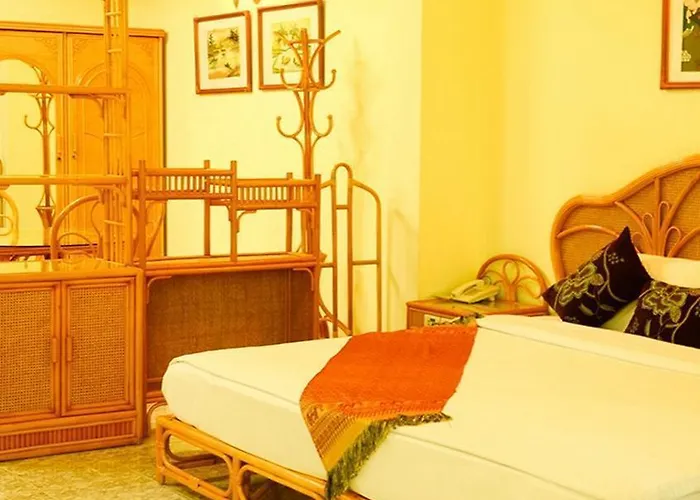 Lien Phuong Evergreen Hotel