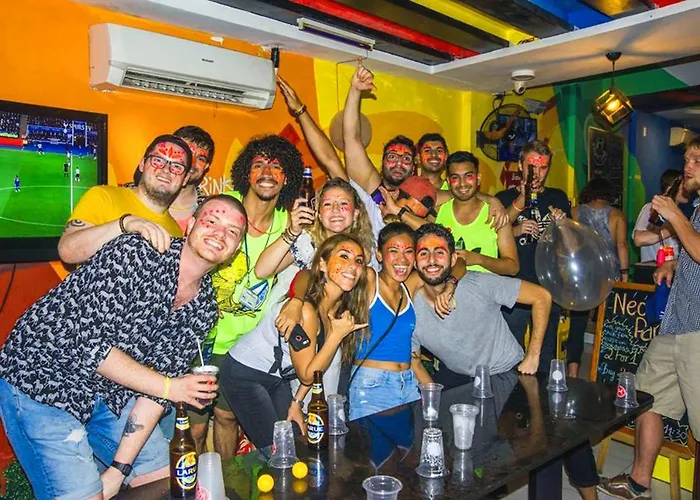 Hangout Hostel Hcm (Adults Only)