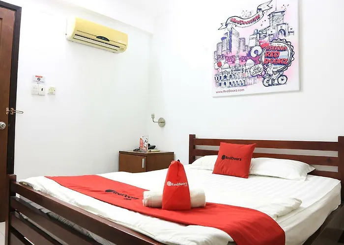 Reddoorz Near Gia Dinh International Hospital