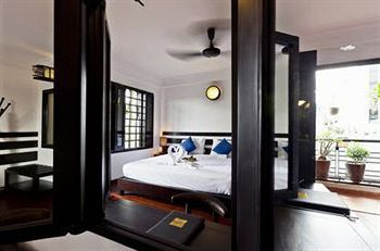Cinnamon Saigon 3*