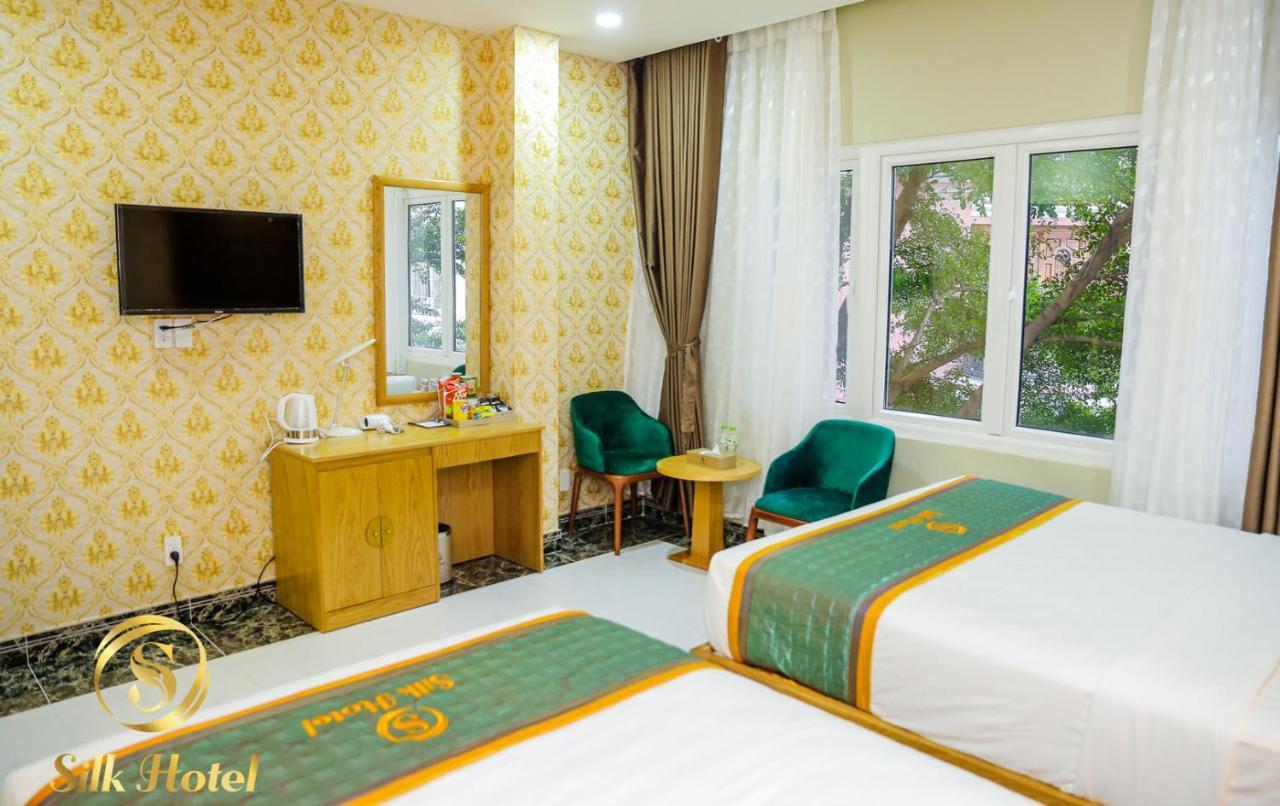 Silk Near Tan Son Nhat Airport TP. Hồ Chí Minh