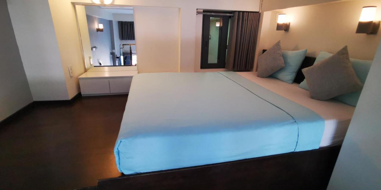 The Haven - Lofts By The Park Apartment *