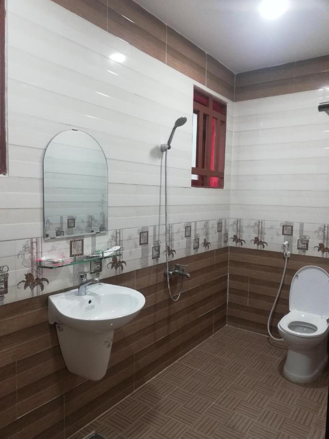 Khách Sạn Hồng Thu 2