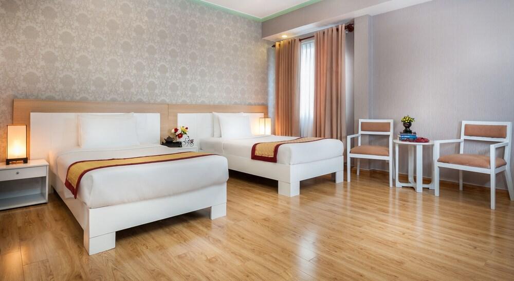 Saga Hotel 2*