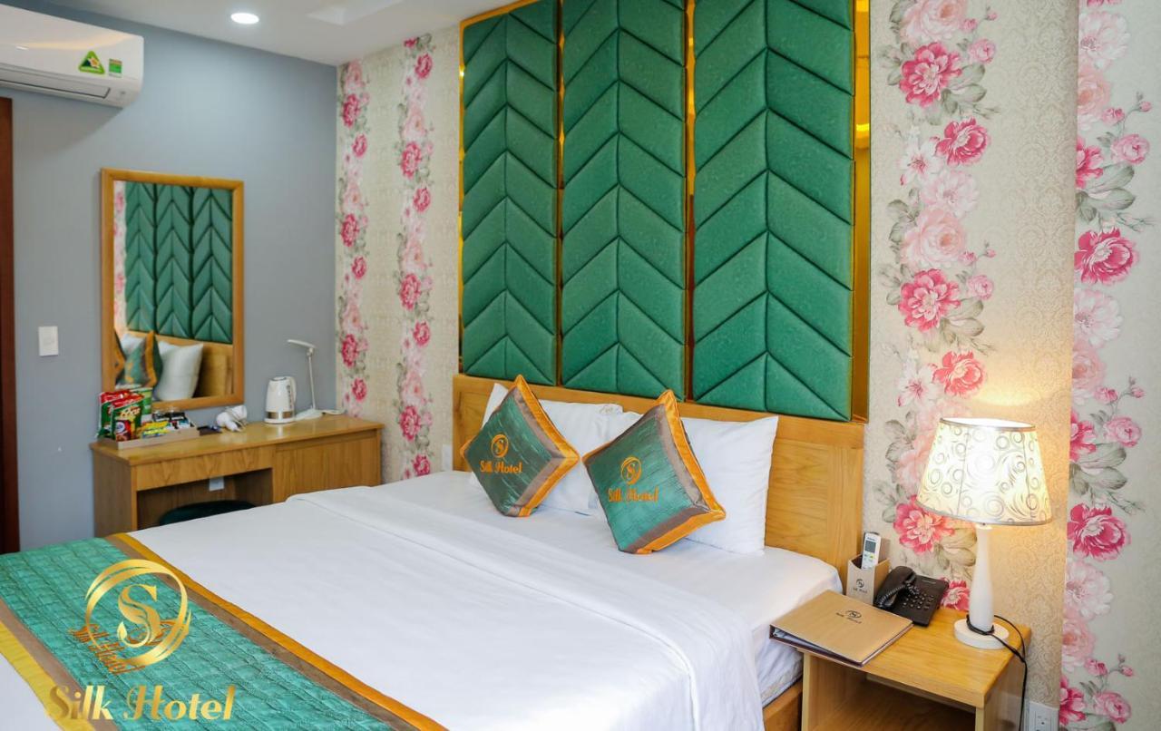 Khách sạn Silk Near Tan Son Nhat Airport 3*