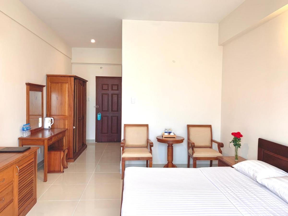 Hotel Tan Son Nhat 2 3*