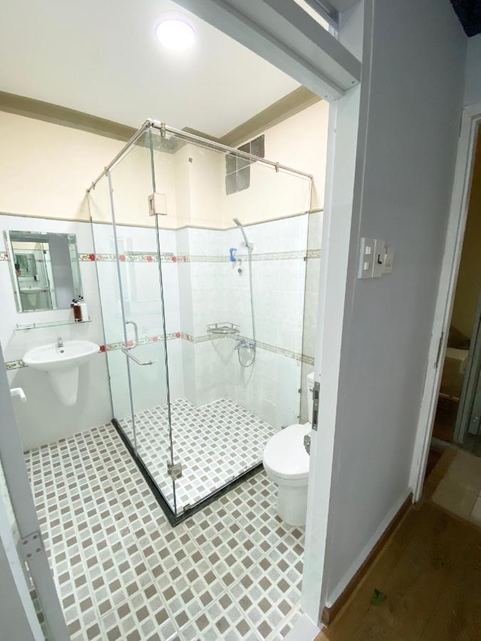 Away Do Quang Dau- Homestay, Center, D1 *