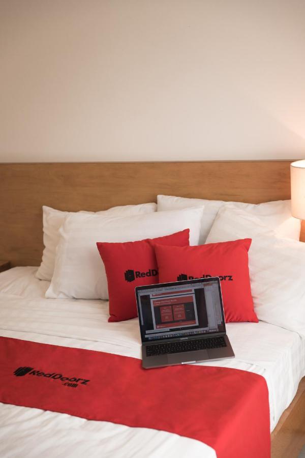 Hotel Reddoorz Hon En Le Loi Go Vap 2*