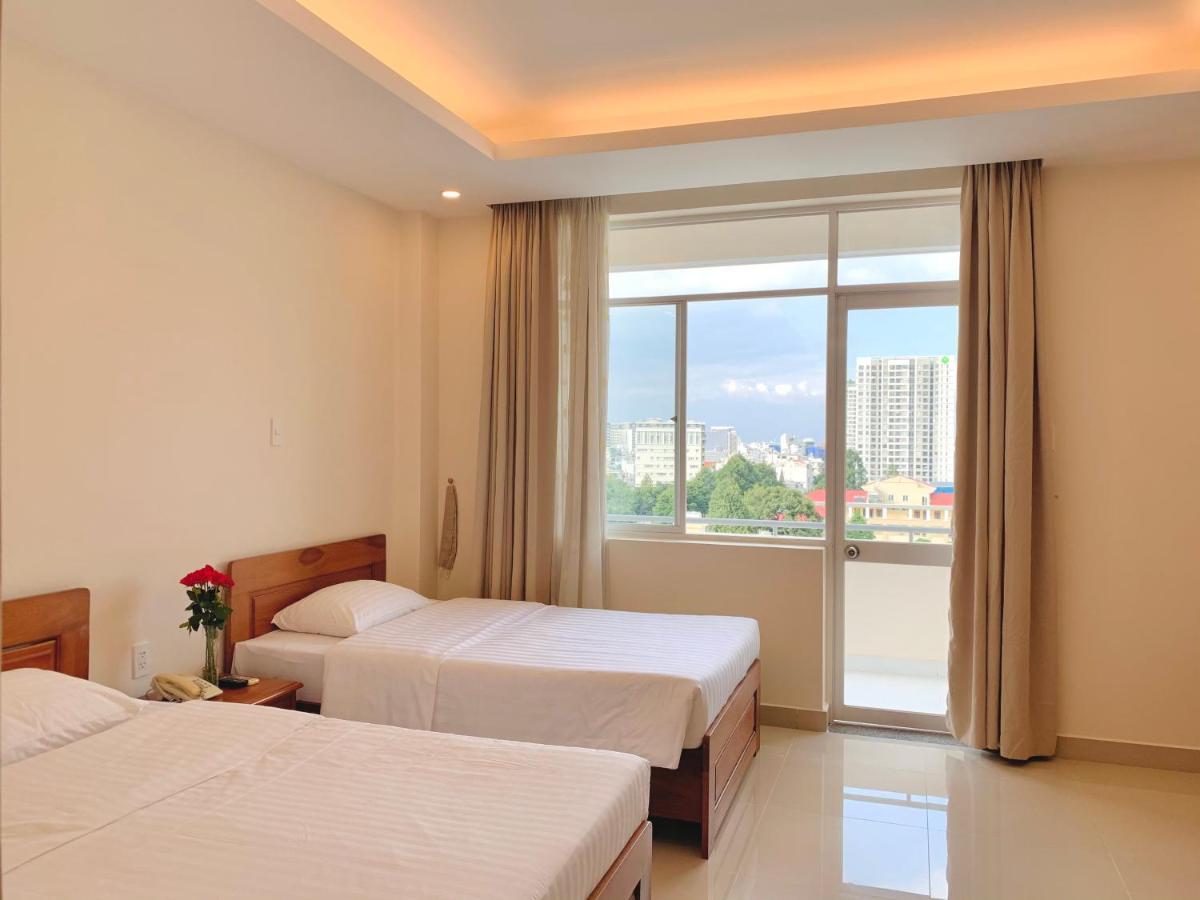 Tan Son Nhat 2