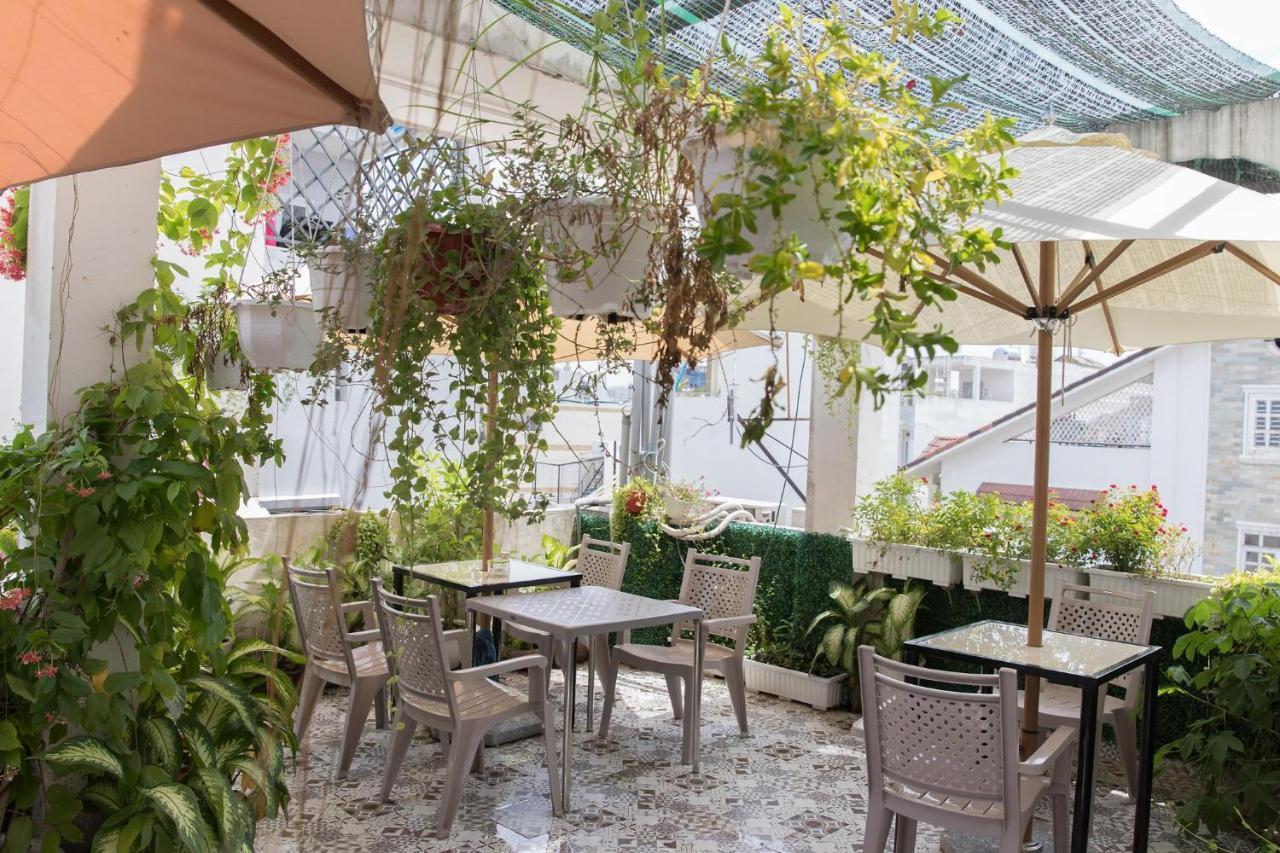 Hotel Lotus Laverne 3*