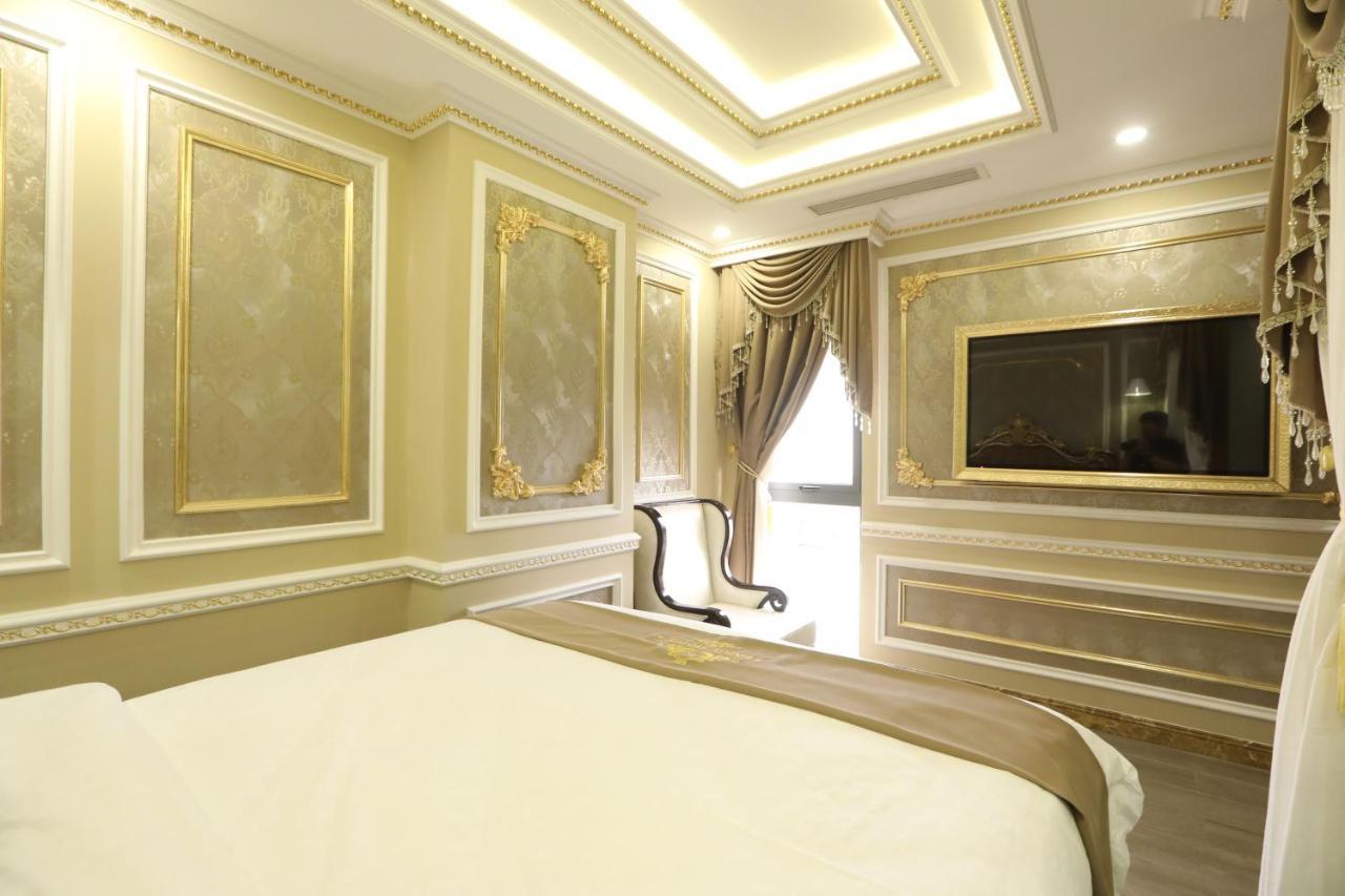 Love hotel Rosa *