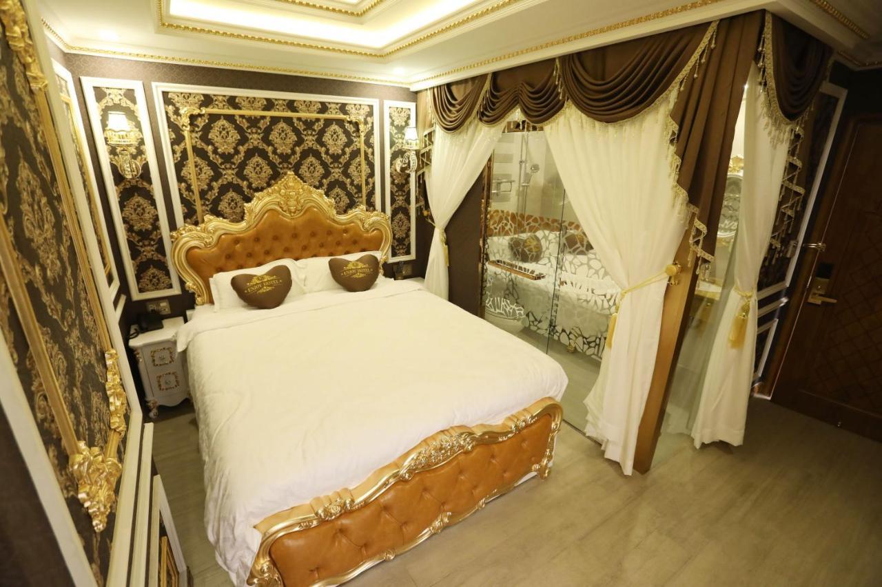 Rosa Love hotel