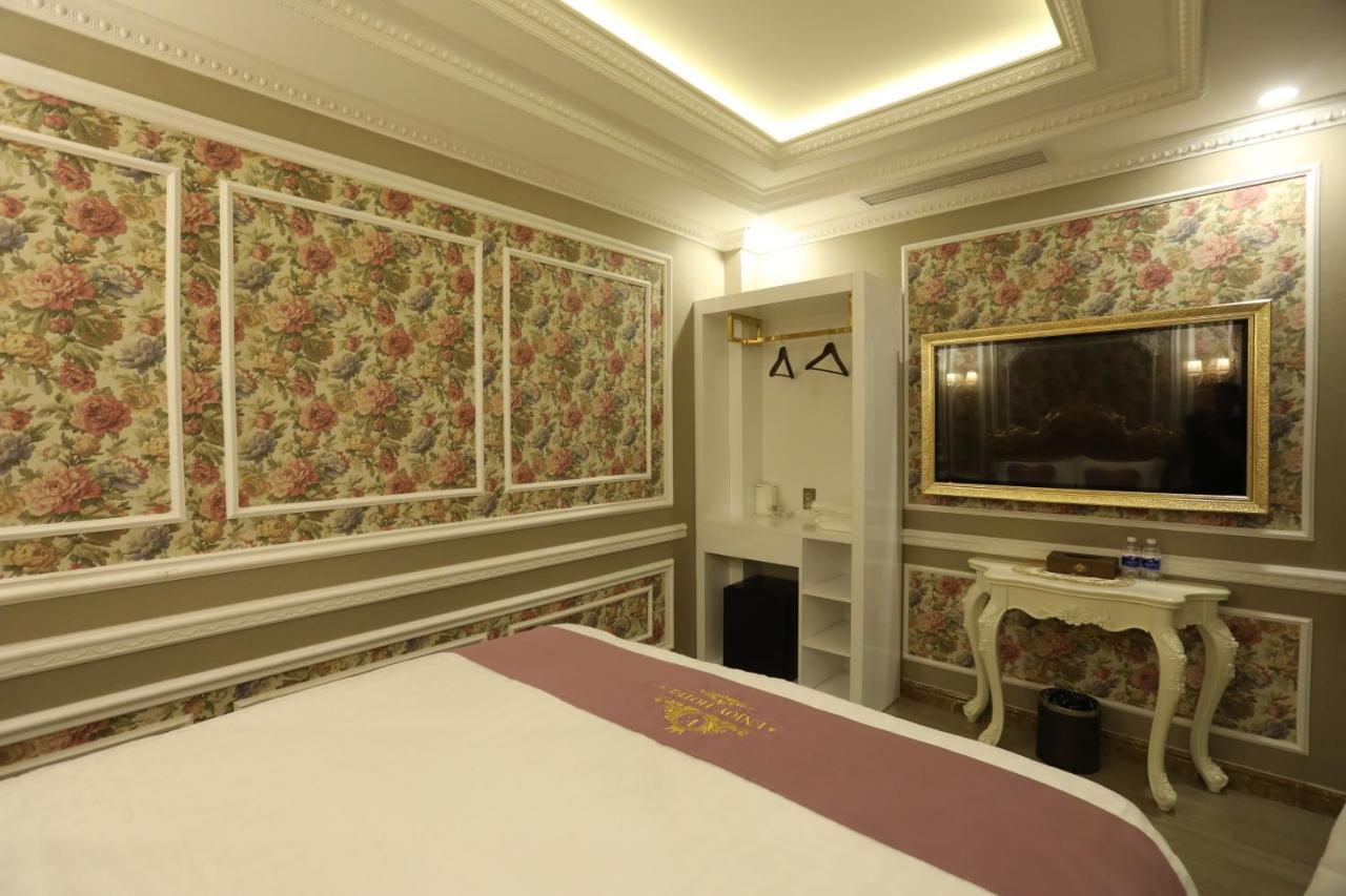 Love hotel Rosa Ho Chi Minh City