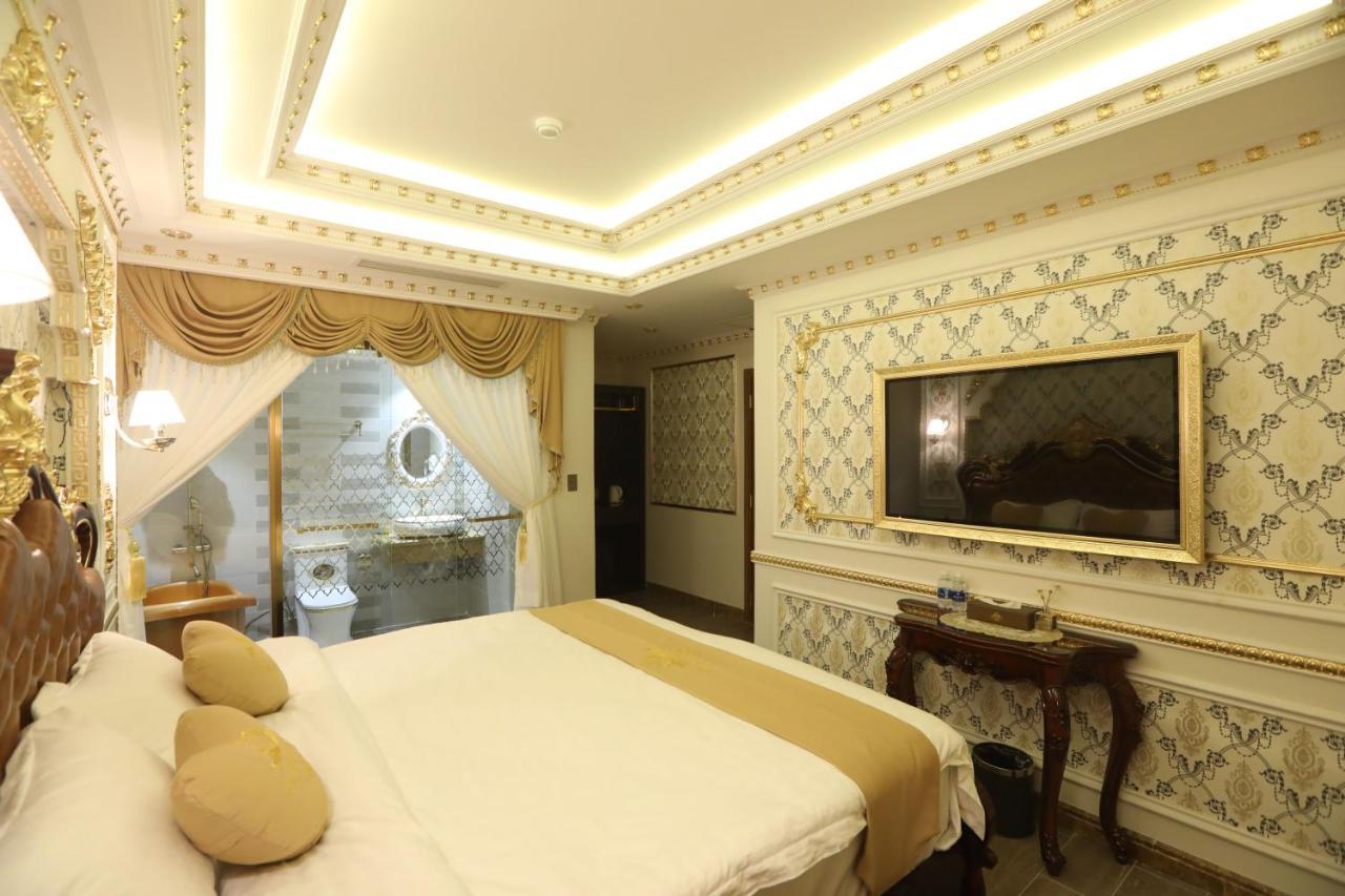 Love hotel Rosa