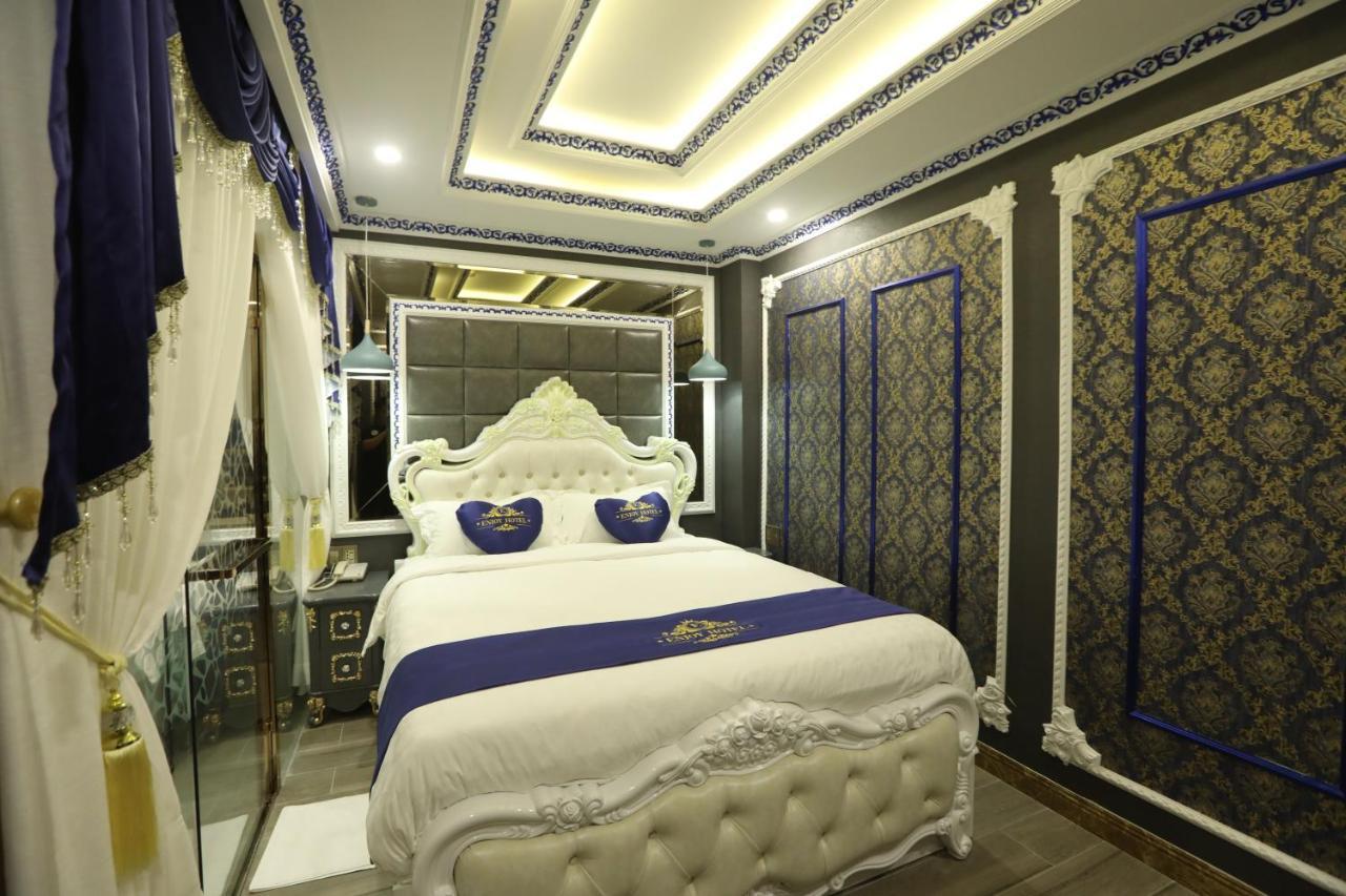 Love hotel Rosa