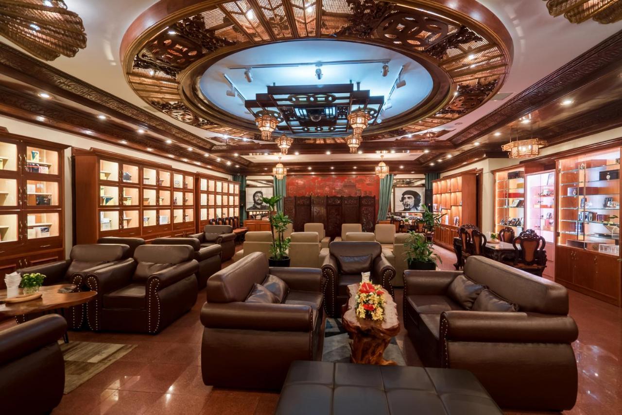 Rex Hotel