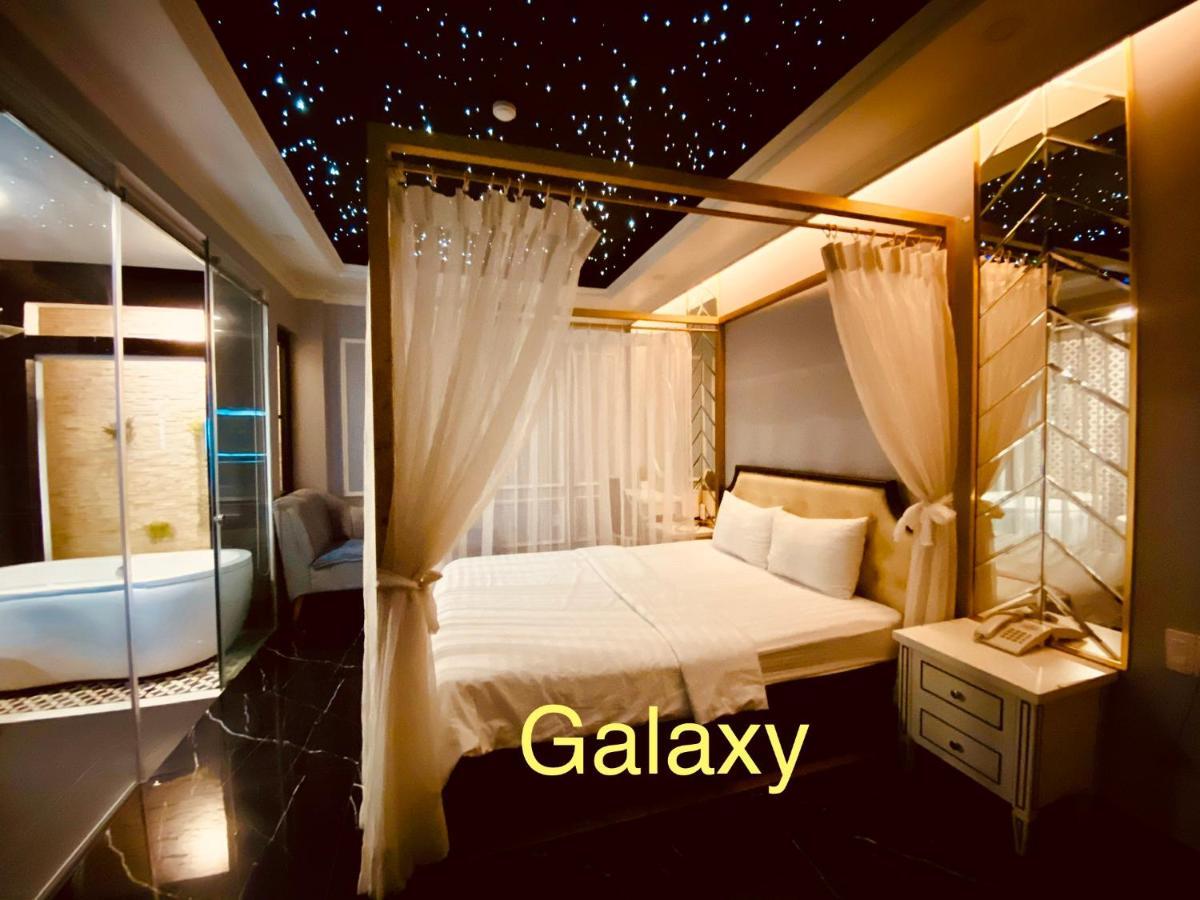 Hotel La Galerie 3*