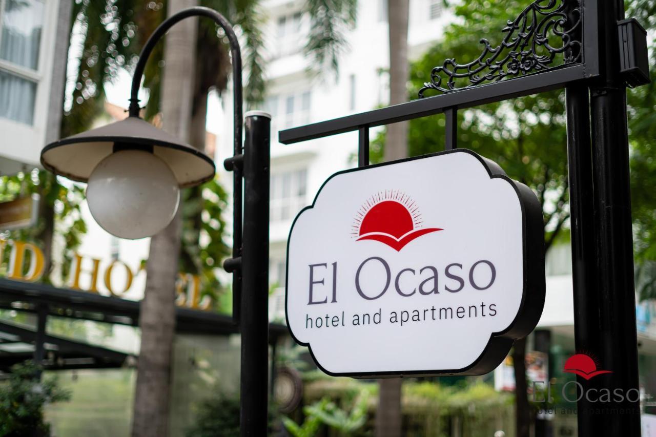 El Ocaso And Ho Chi Minh City
