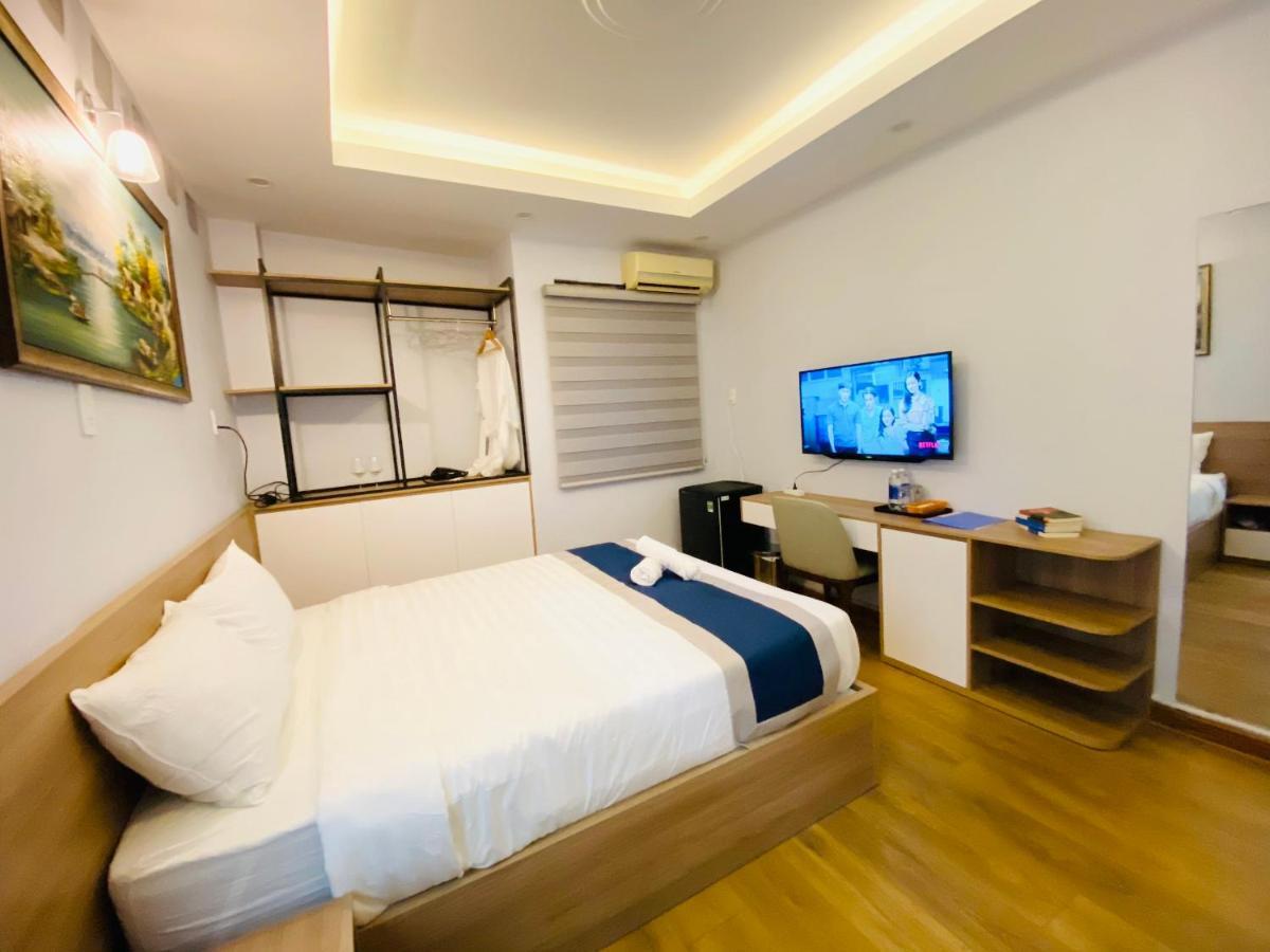 Away Do Quang Dau- Homestay, Center, D1 *