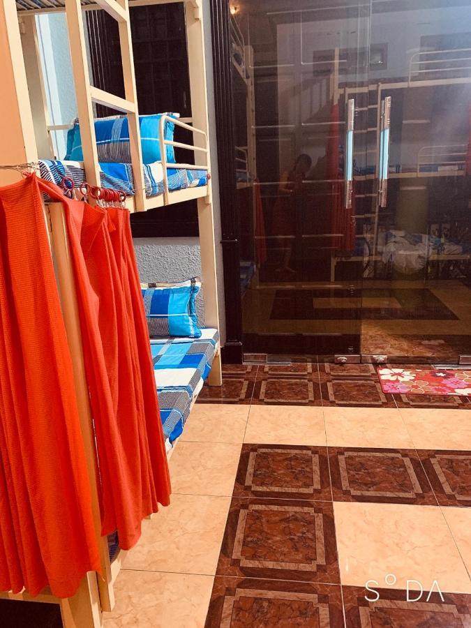 Lucky Sai Gon Airport Hostel *