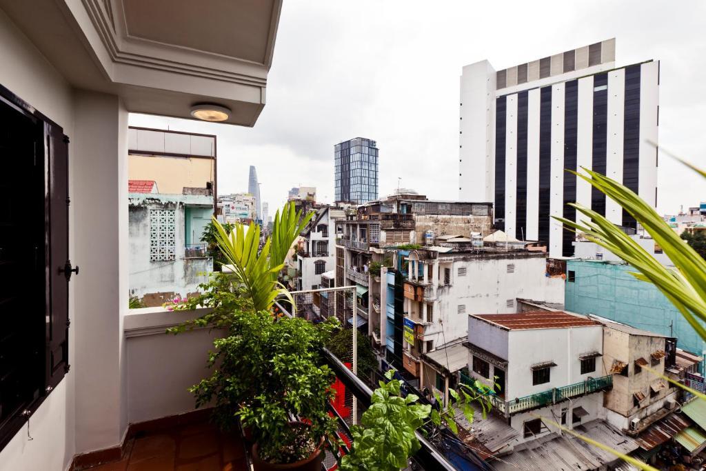 Cinnamon Saigon Hotel 3*