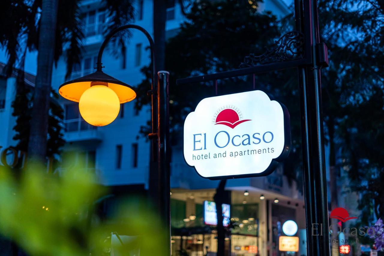 El Ocaso And Ho Chi Minh City